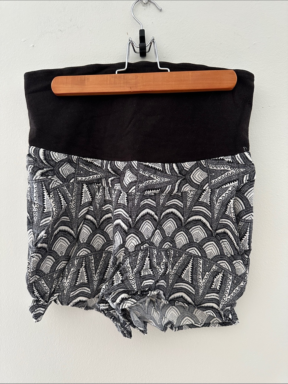 H&M soft maternity shorts